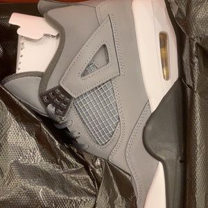 Ds cool grey Jordan 4